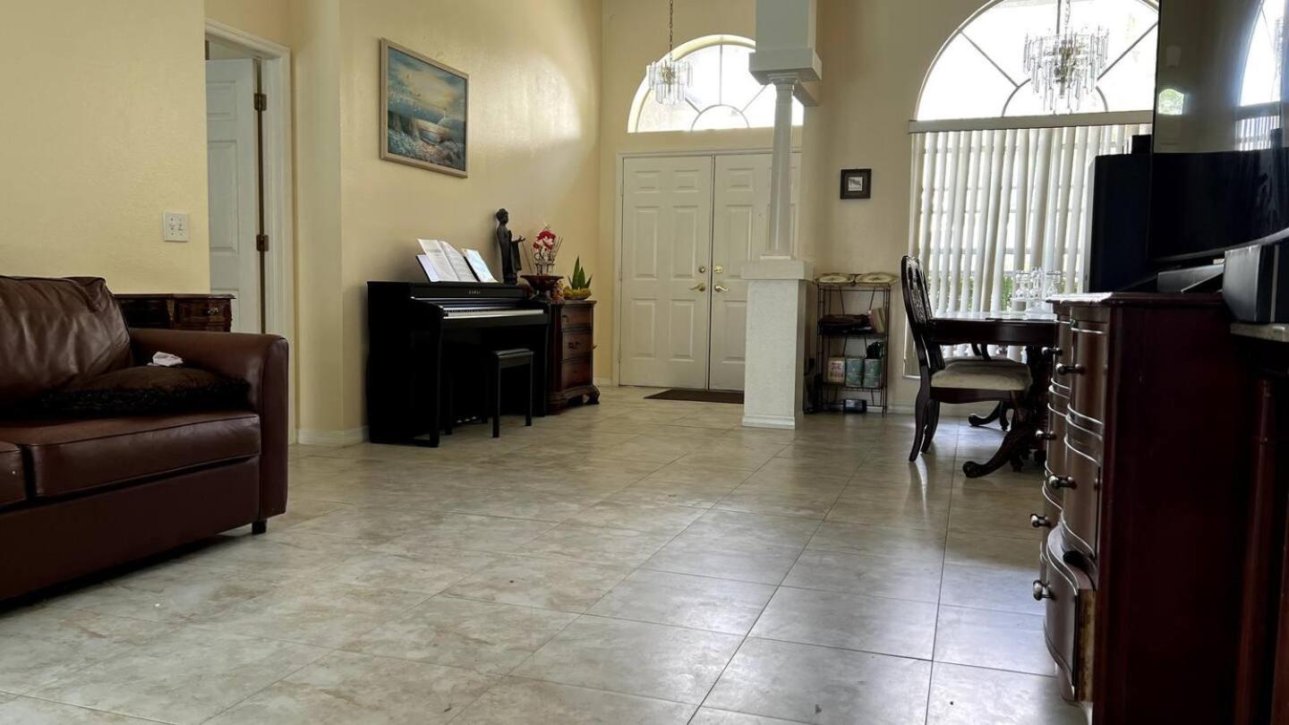 Room In Citrus Park And Carollwood, Close To The Airport & Downtown แทมปา ภายนอก รูปภาพ